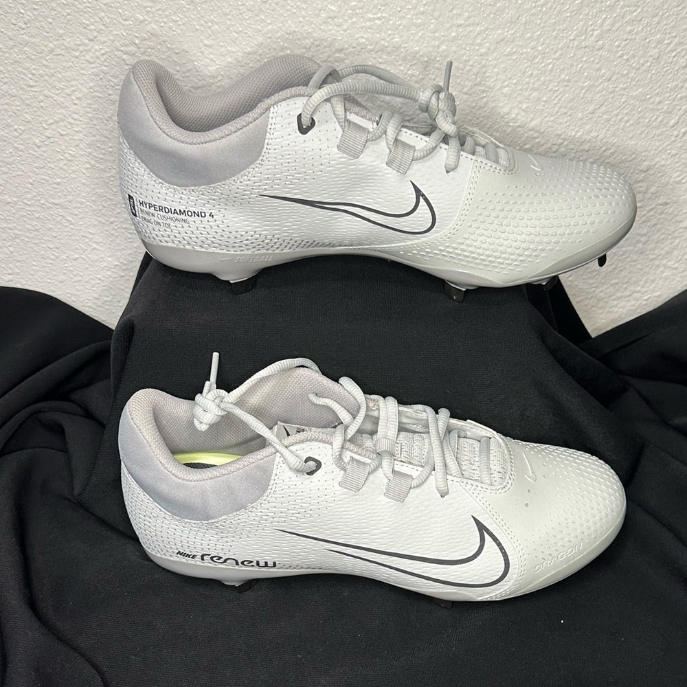 NIKE Renew Hyperdiamond 4 Pro softball cleats - Picture 2 of 9